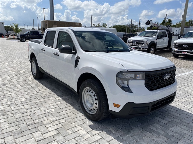 2025 Ford Maverick XL photo 4