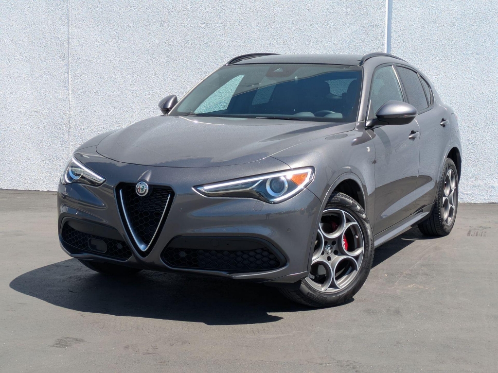 2023 Alfa Romeo Stelvio TI AWD