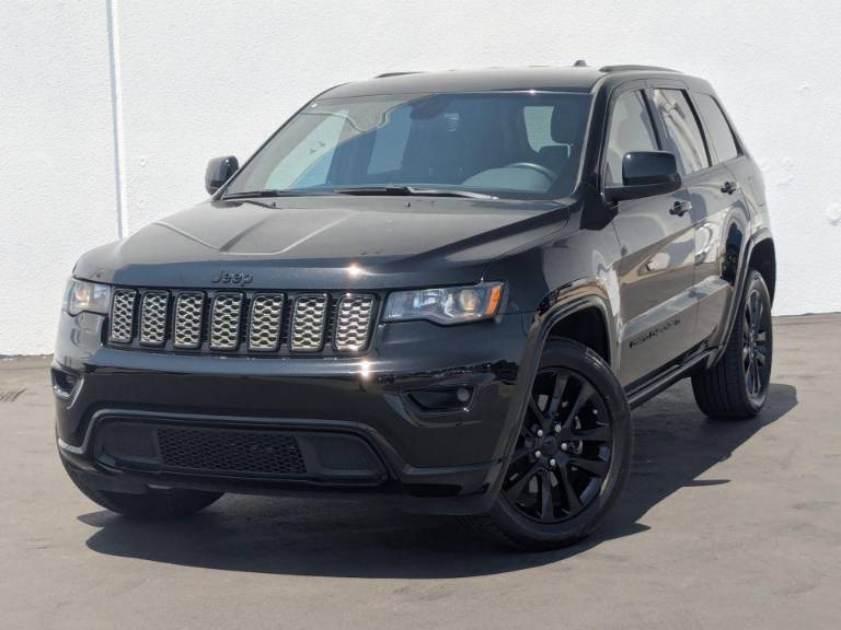 2022 Jeep Grand Cherokee Laredo