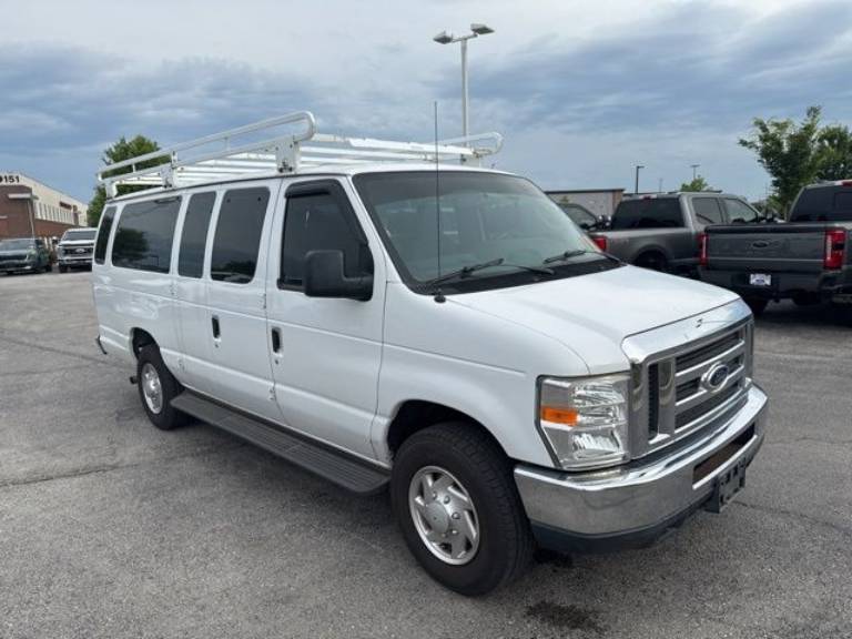 2014 Ford Econoline Wagon XLT