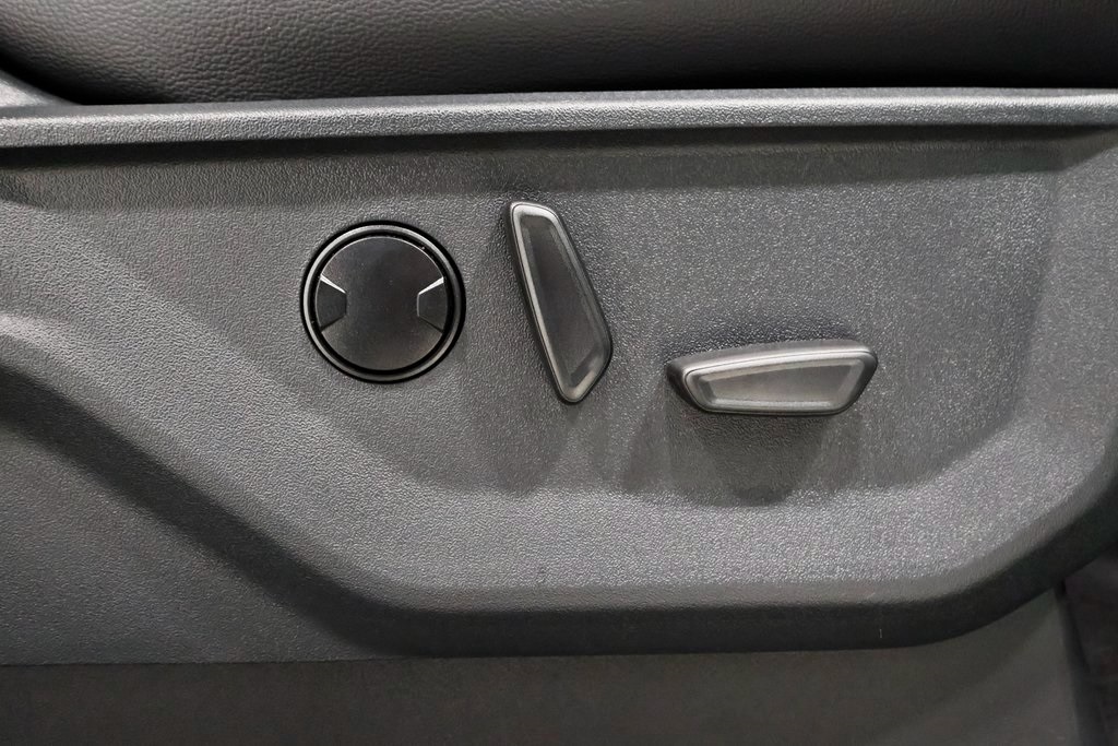 2025 Ford F-150 XLT photo 14