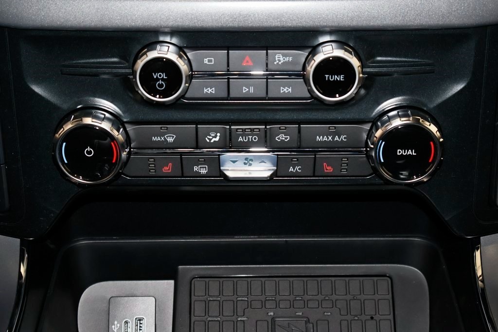 2025 Ford F-150 XLT photo 22