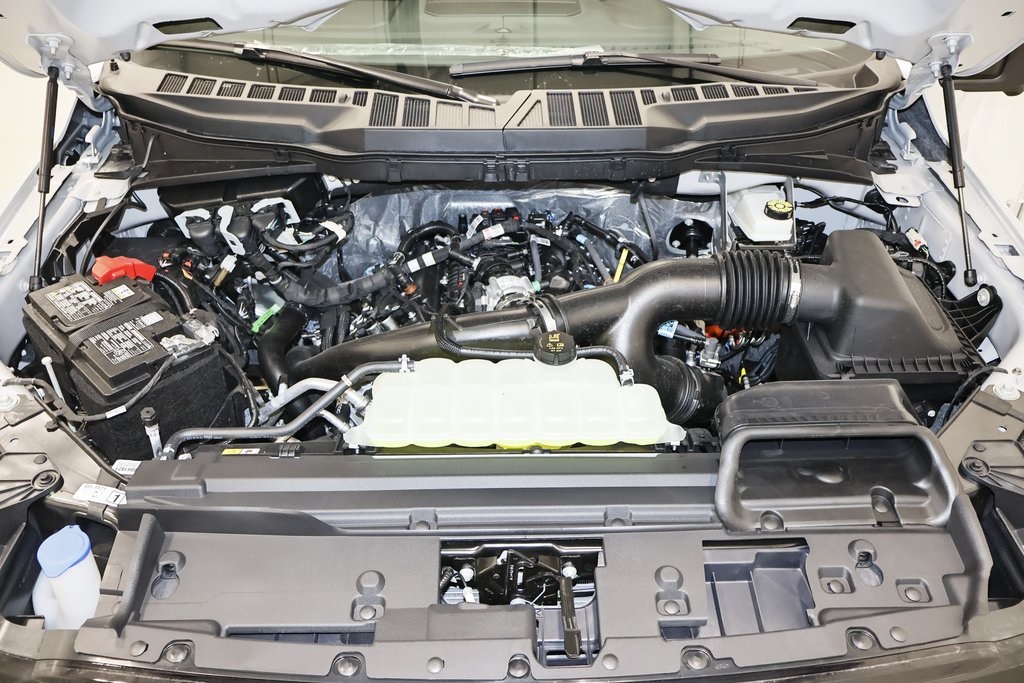 2025 Ford F-150 XLT photo 30