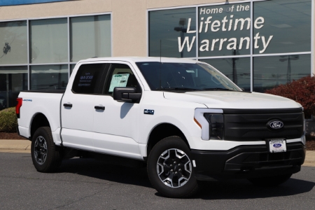 2024 Ford F-150 Lightning PRO