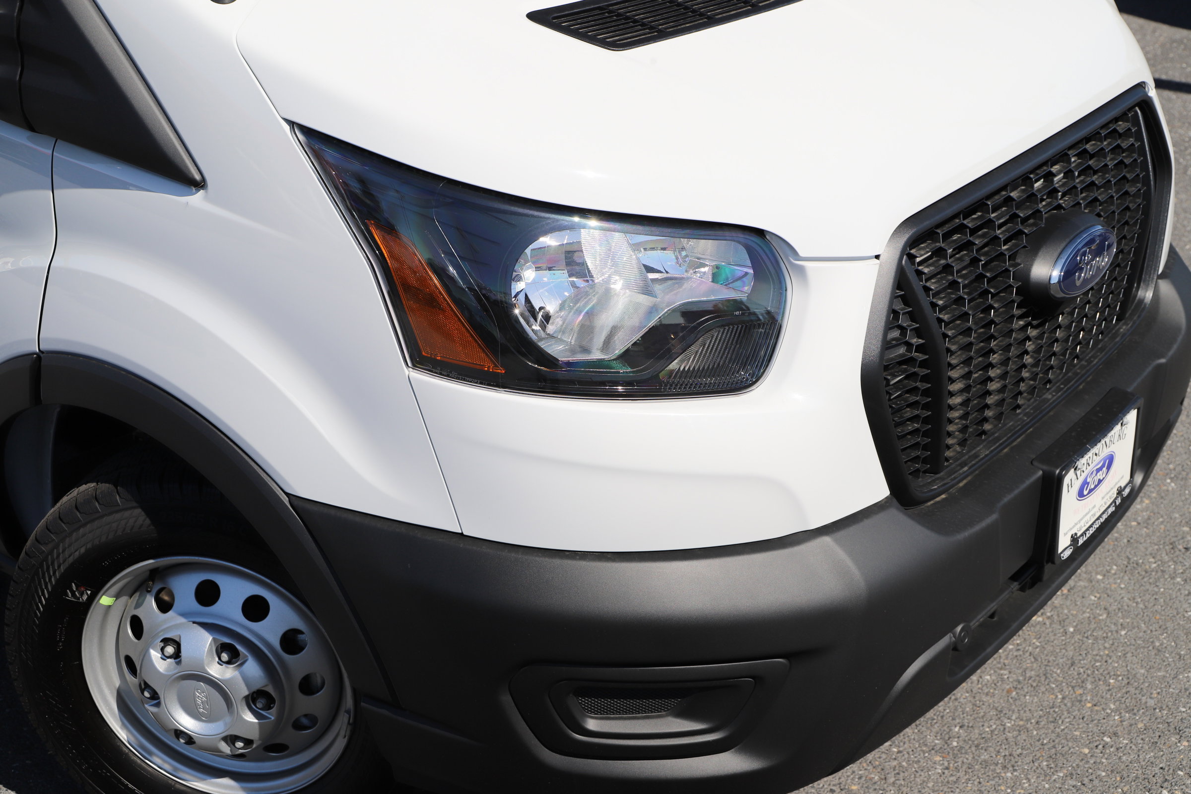 2025 Ford Transit Cargo Van photo 2