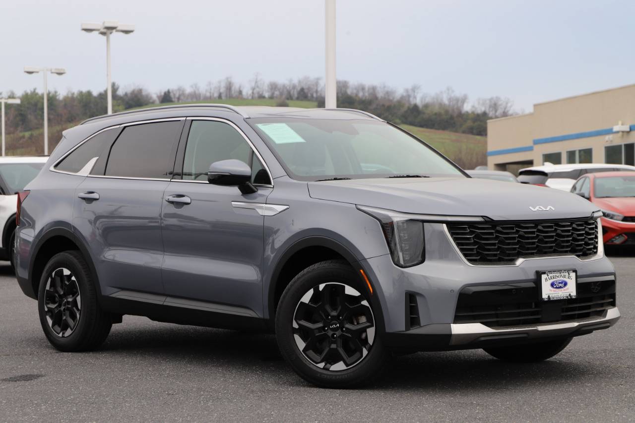 2024 Kia Sorento S's photo