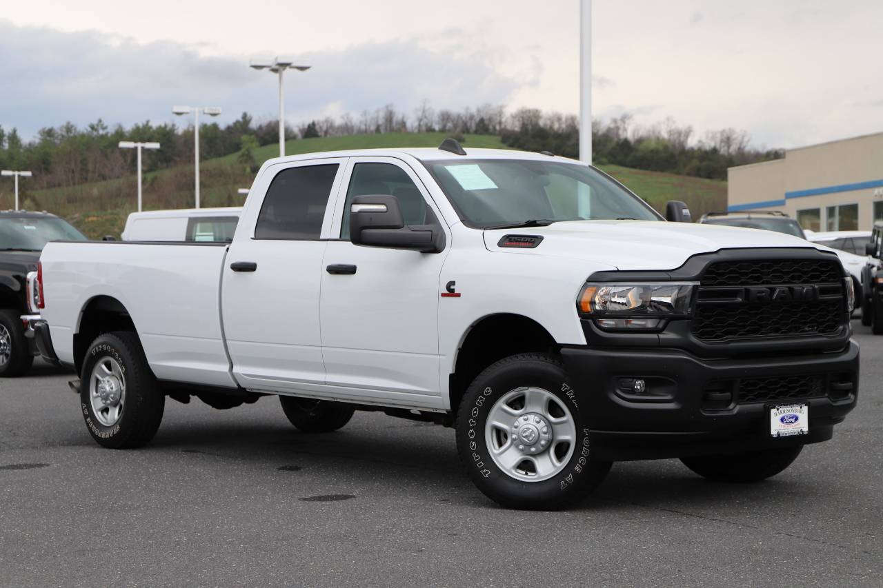 2023 RAM Ram 3500 Pickup Tradesman's photo