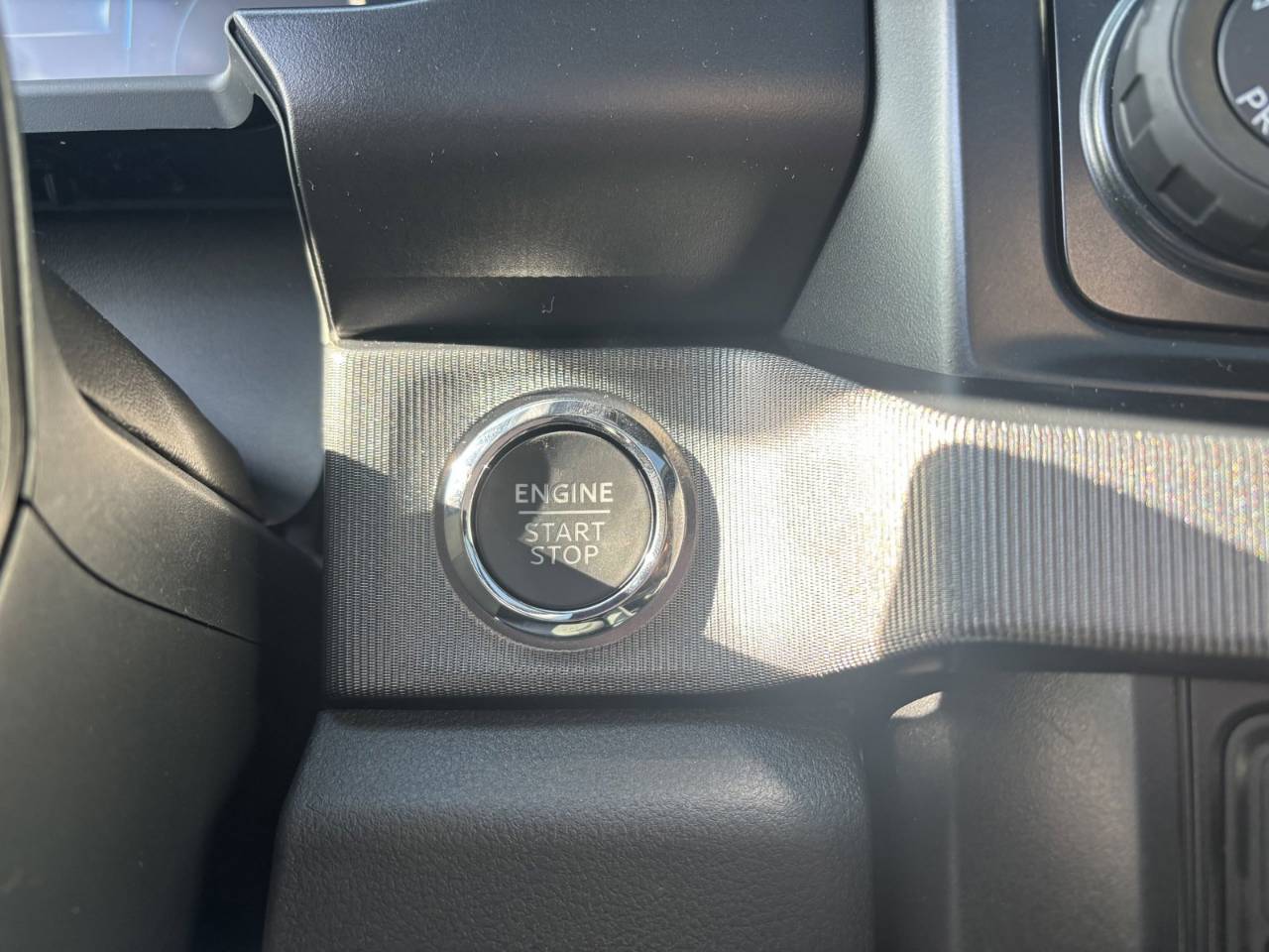 2025 Ford F-250 Super Duty Platinum - Photo 37