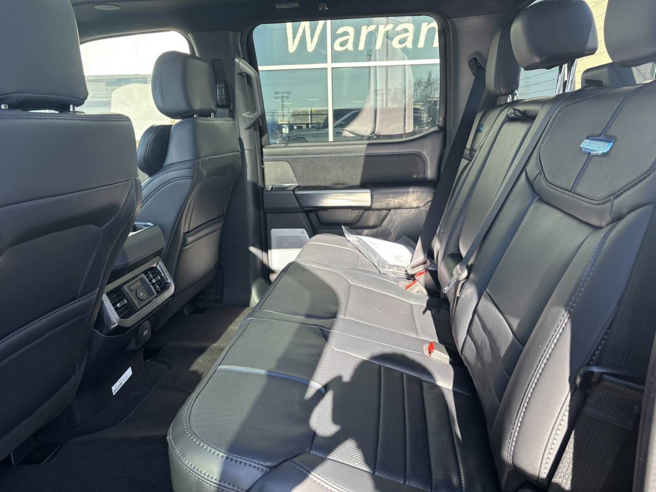 2025 Ford F-250 Super Duty Platinum - Photo 45