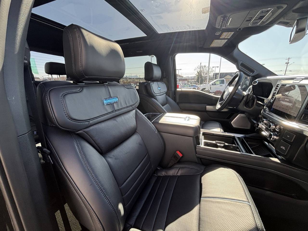 2025 Ford F-250 Super Duty Platinum - Photo 51
