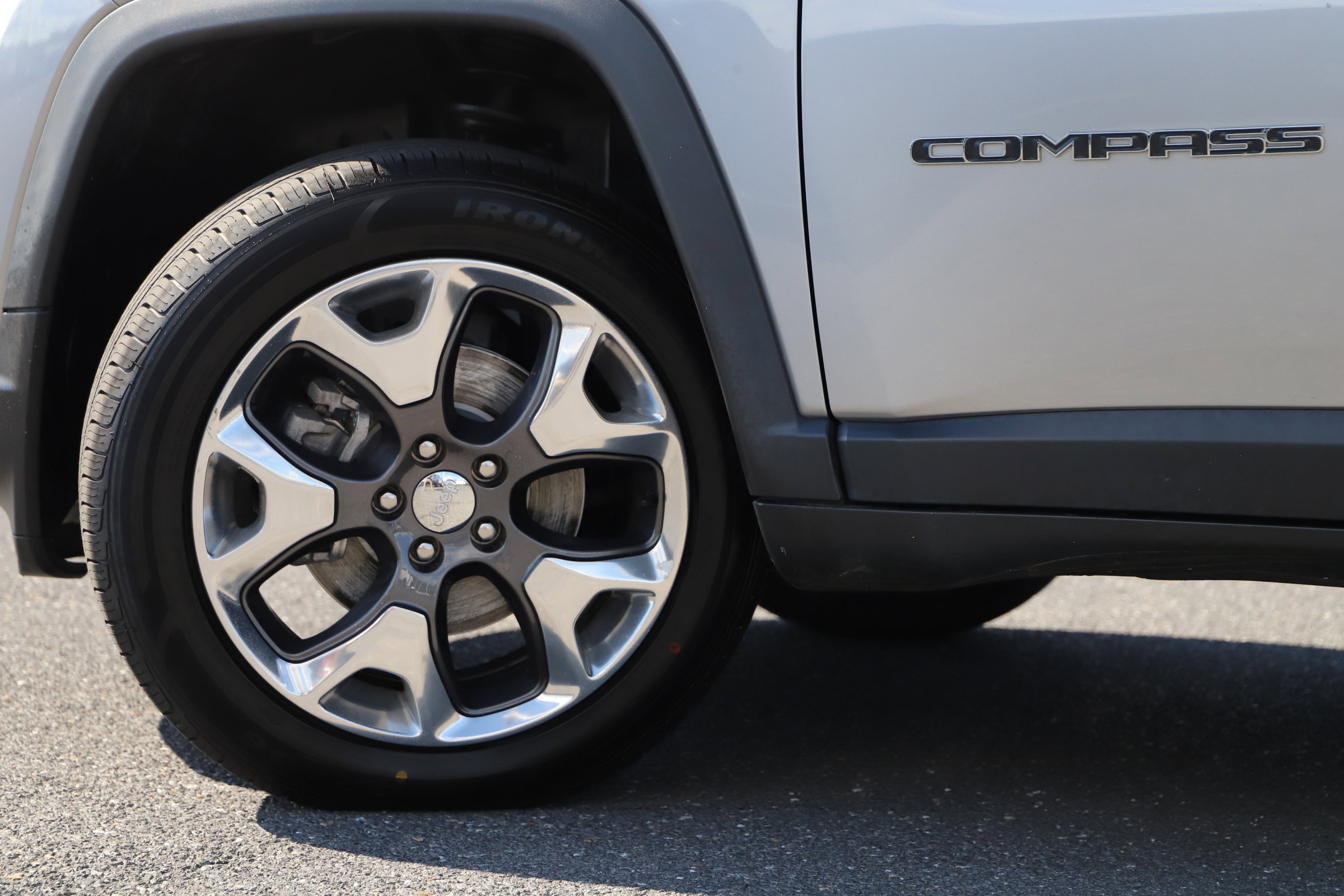 2019 Jeep Compass Limited photo 3