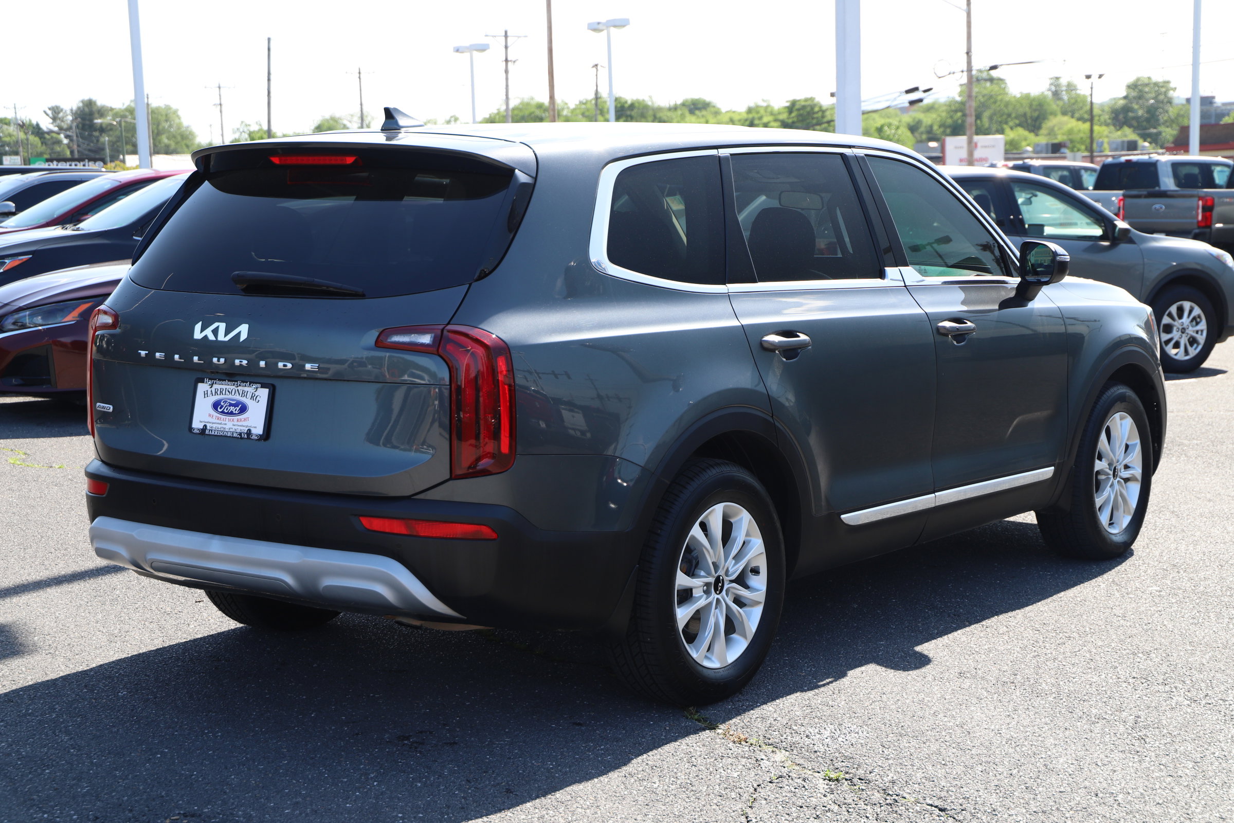 2022 Kia Telluride LX photo 6