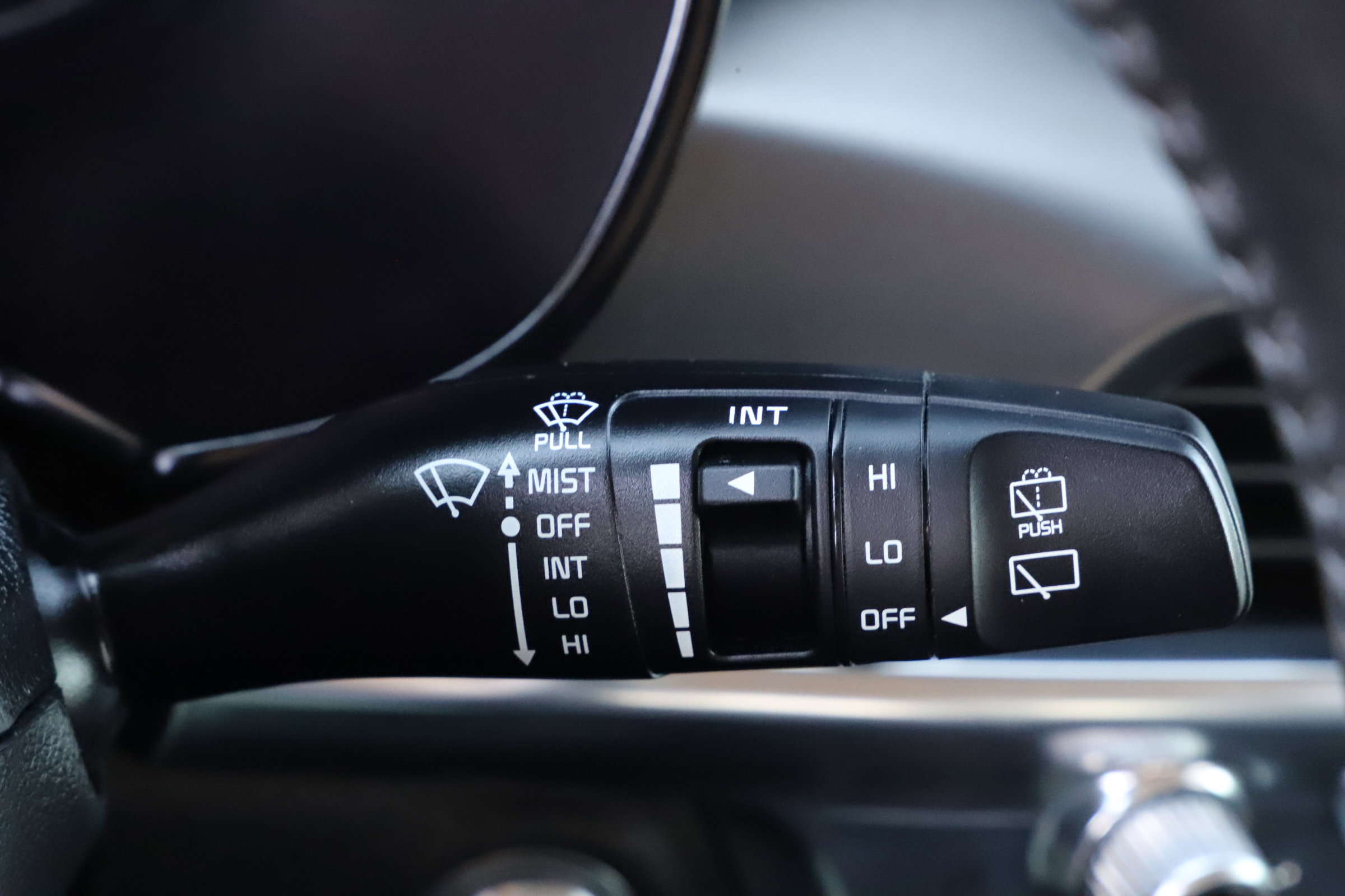 2022 Kia Telluride LX photo 32