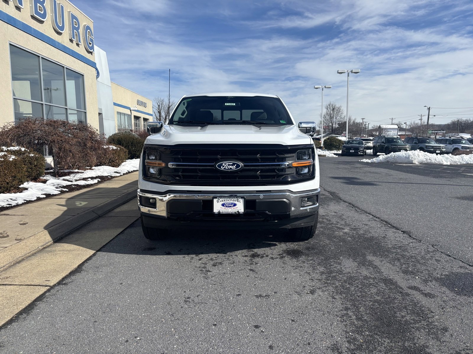 2025 Ford F-150 XLT photo 4