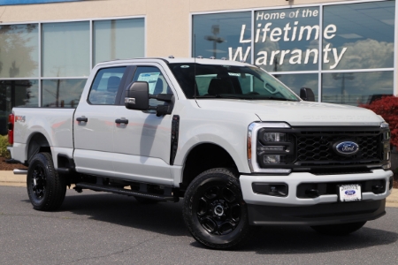 2025 Ford Super Duty F-350 SRW XL