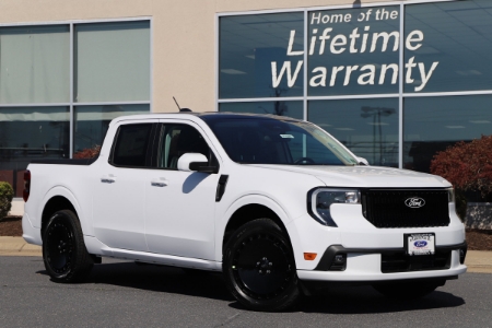 2025 Ford Maverick Lobo Standard