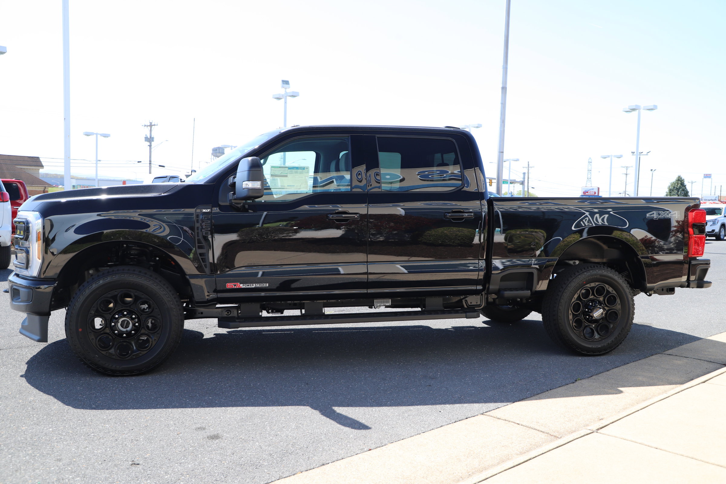 2025 Ford F-250 XLT photo 5