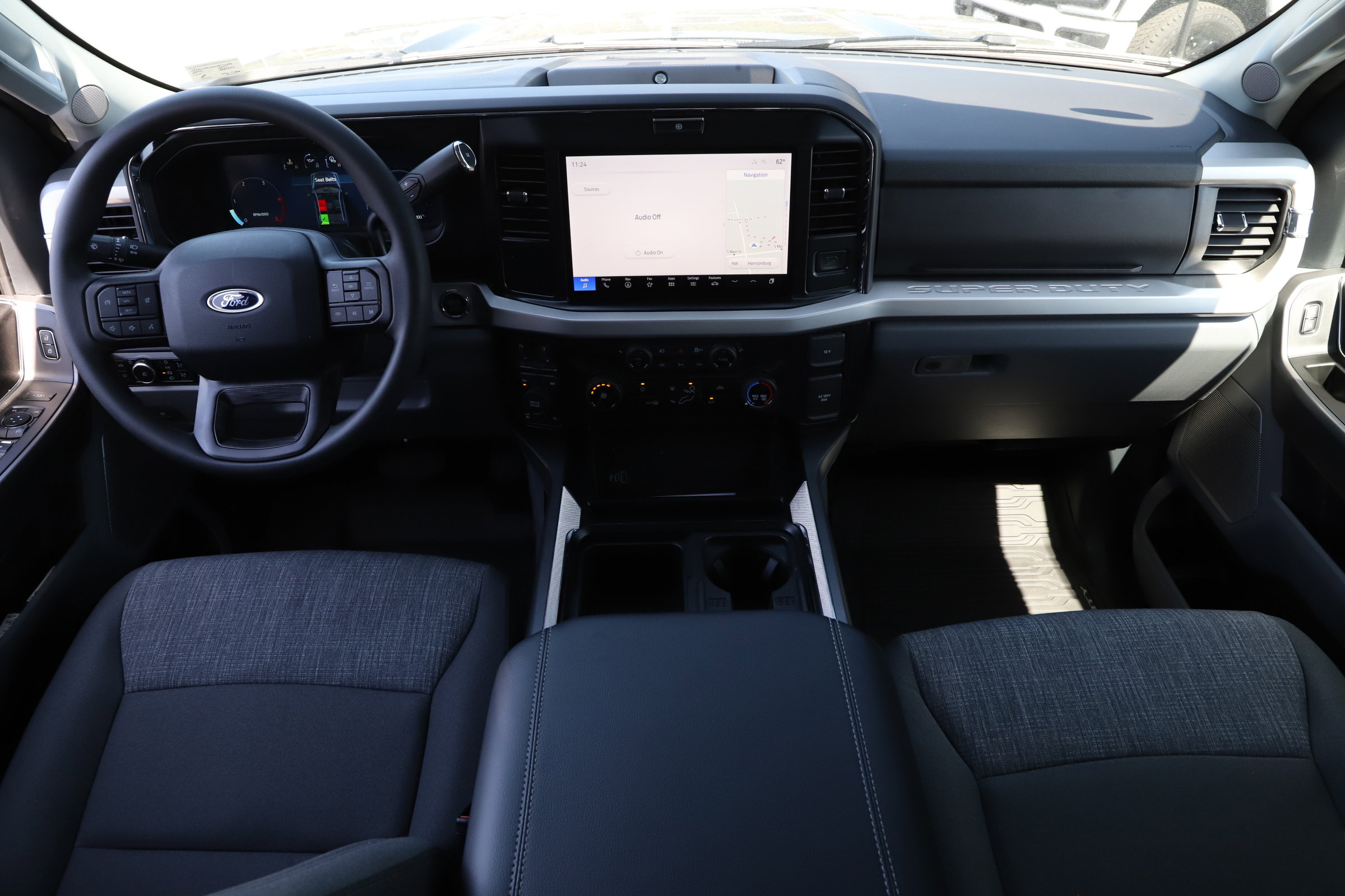 2025 Ford F-250 XLT photo 26