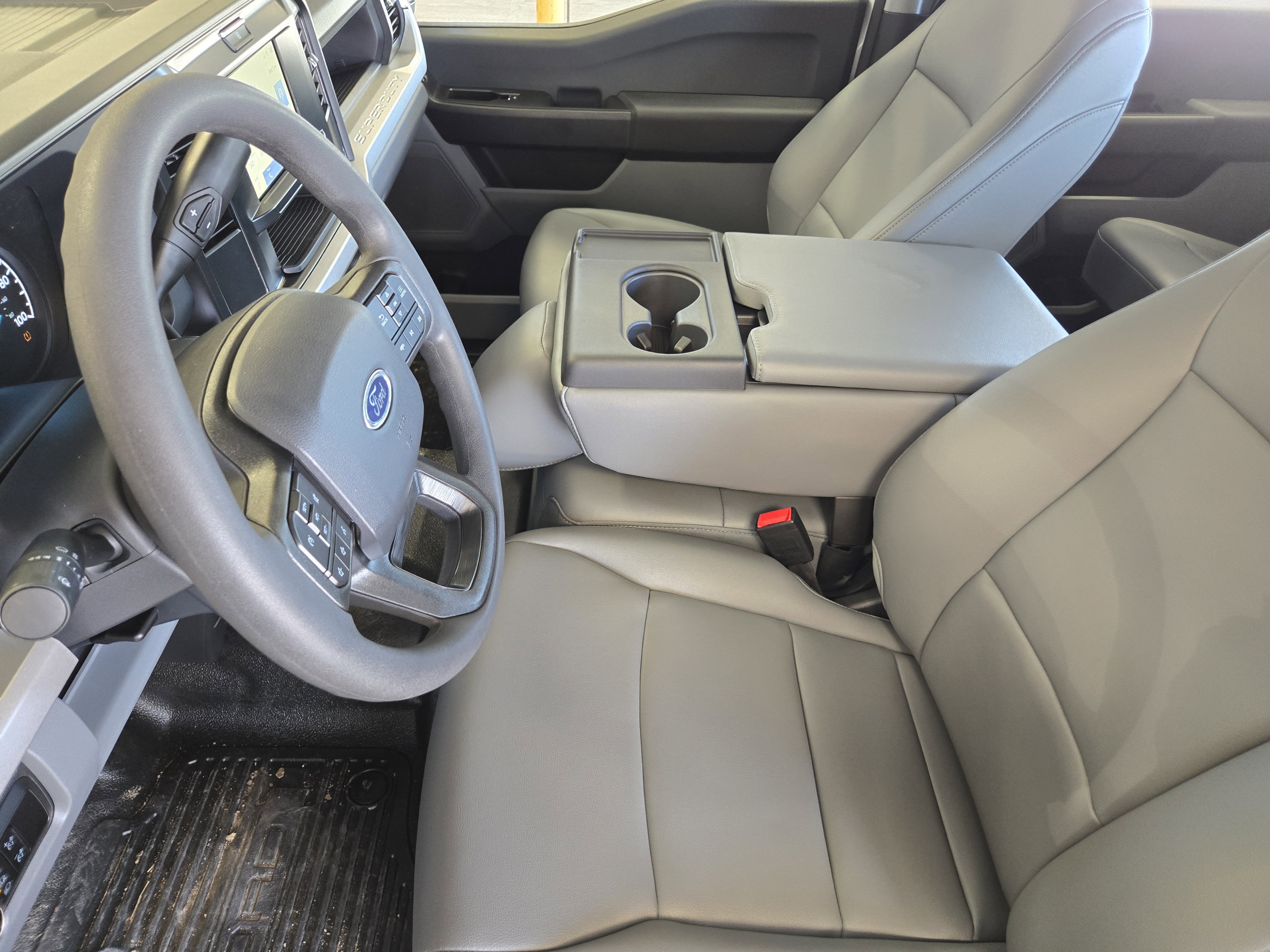 2025 Ford F-250 XL photo 6