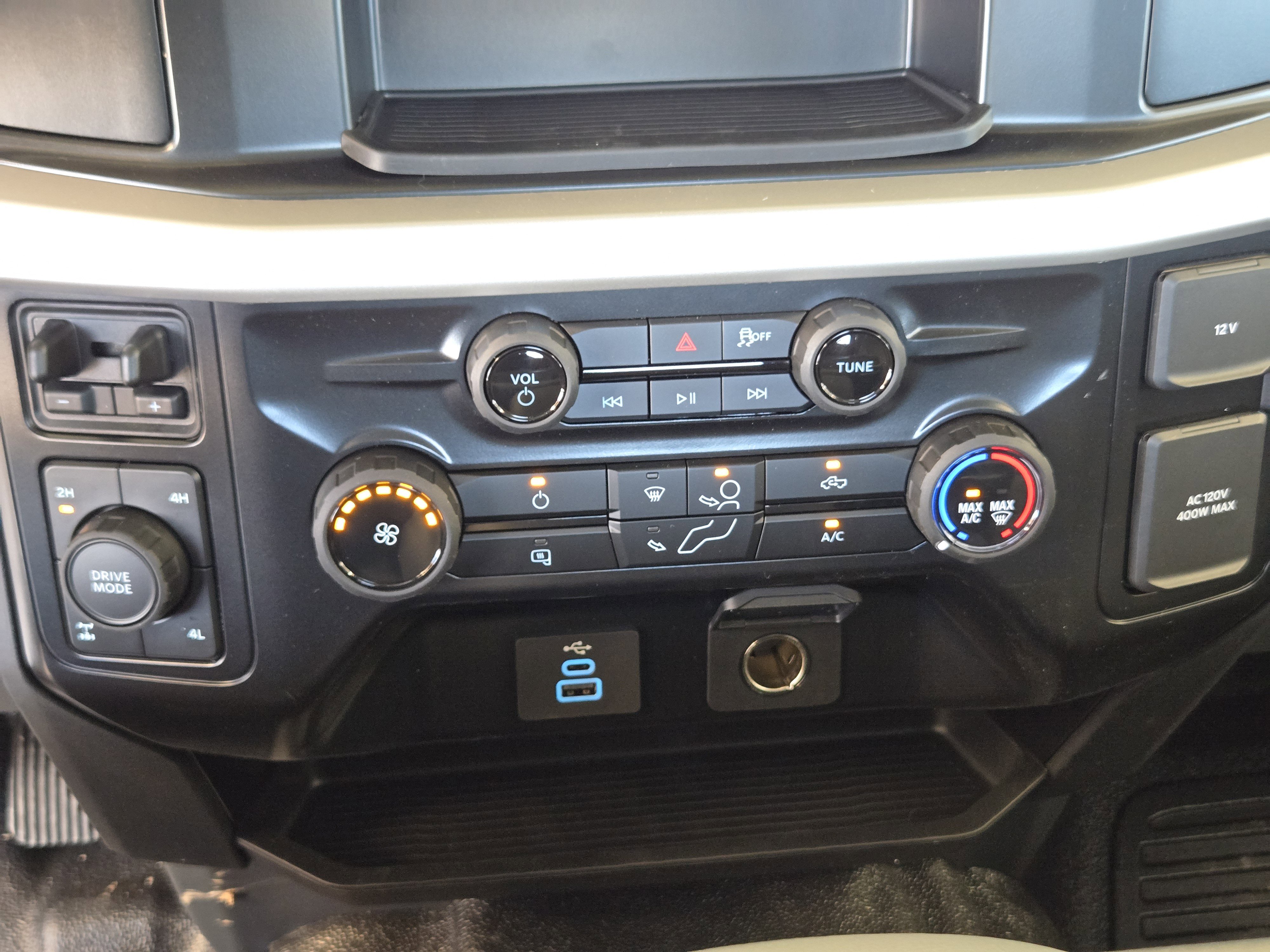 2025 Ford F-250 XL photo 9