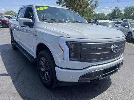 2023 Ford F-150 Lightning LARIAT