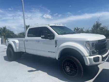2022 Ford F-450SD Platinum