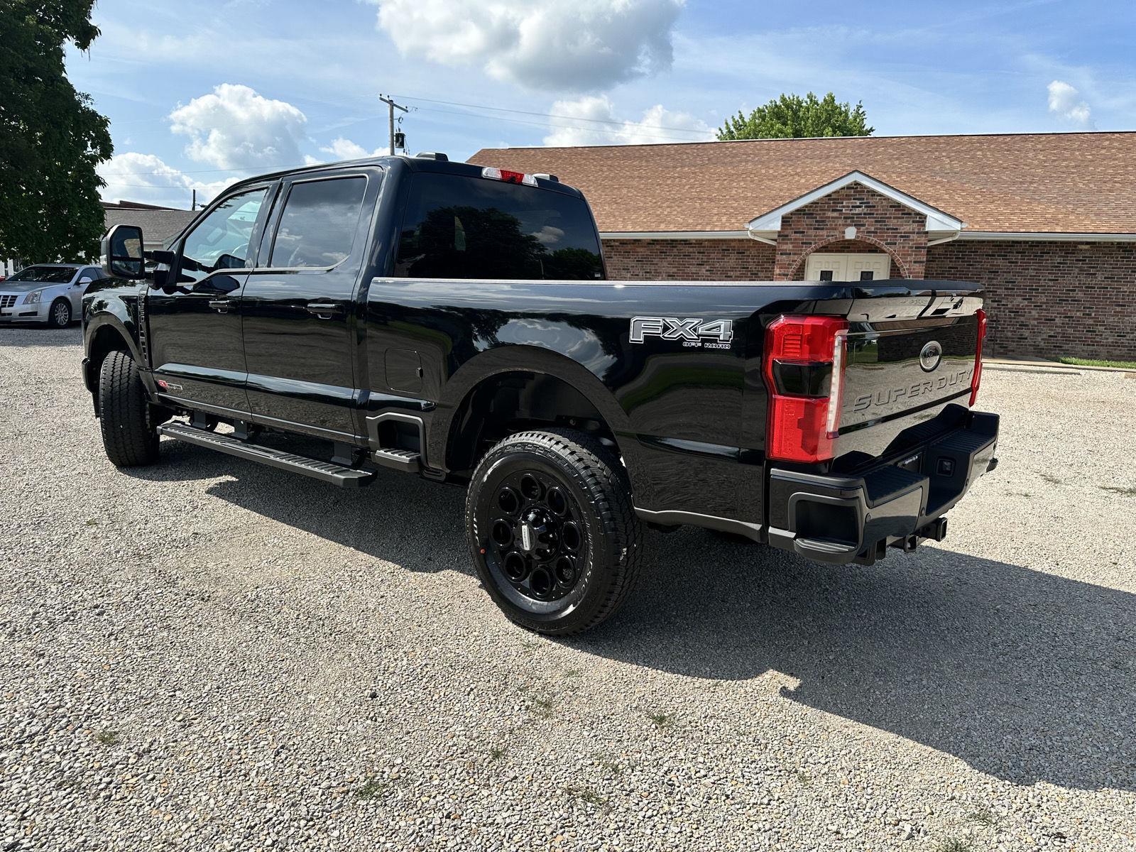 2025 Ford F-350 Lariat photo 7