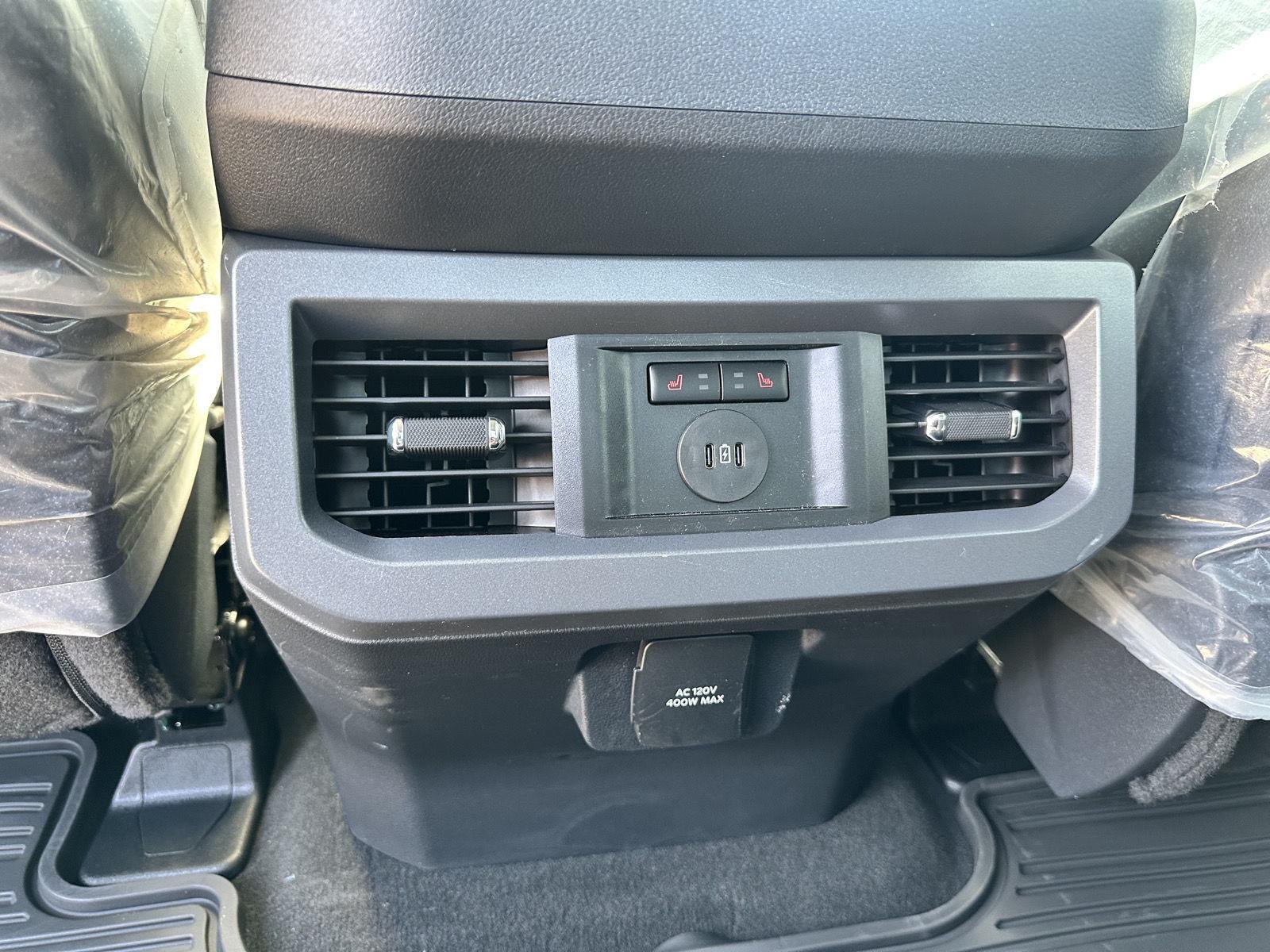 2025 Ford F-350 Lariat photo 14