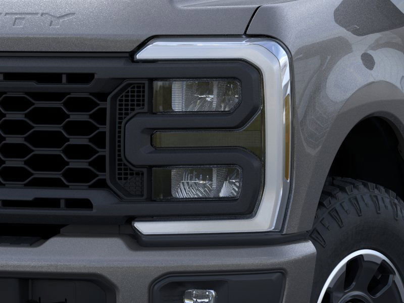 2025 Ford F-250 Lariat photo 18