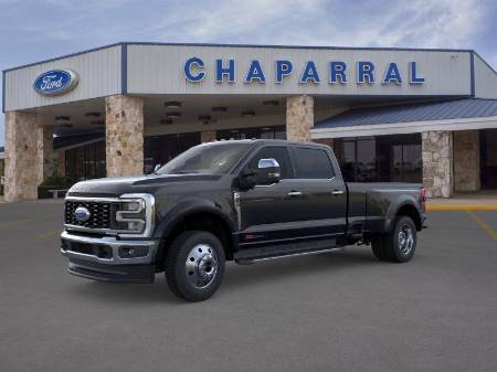 2025 Ford Super Duty F-450 DRW LARIAT