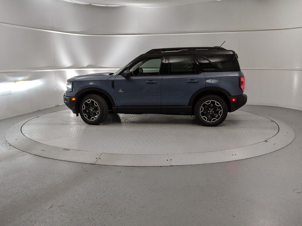 2025 Ford Bronco Sport Outer Banks photo 5