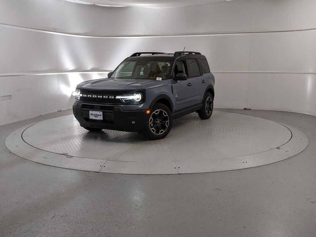 2025 Ford Bronco Sport Outer Banks photo 6