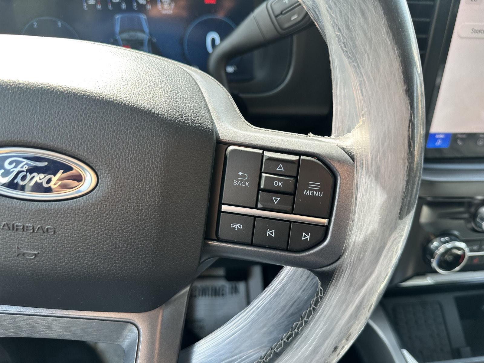 2025 Ford F-350 Lariat photo 29