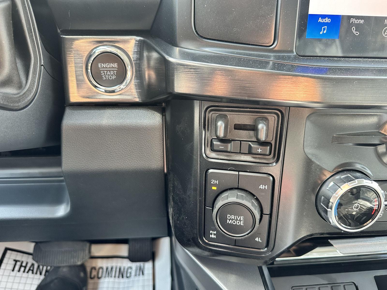 2025 Ford F-350 Lariat photo 30