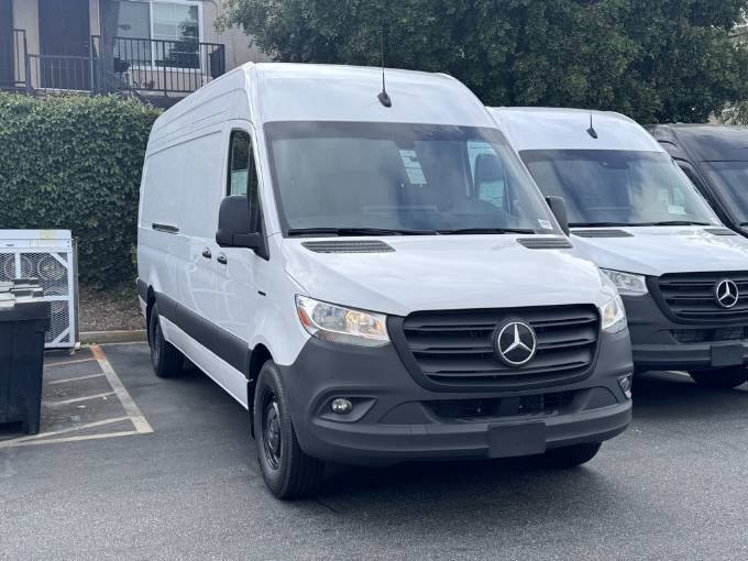 2024 Mercedes-Benz Esprinter Cargo Van Cargo 170 WB