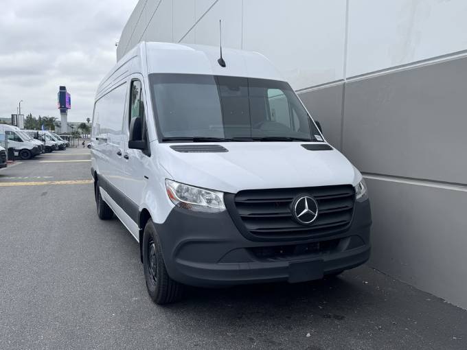 2024 Mercedes-Benz Esprinter Cargo Van Cargo 170 WB