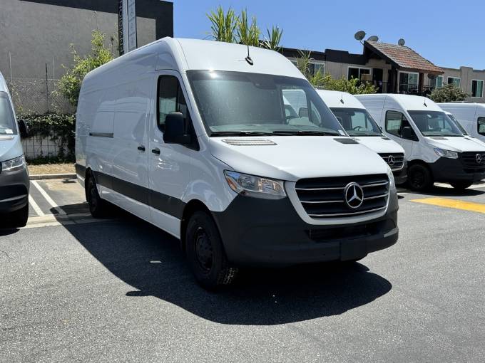 2024 Mercedes-Benz Sprinter Cargo Van Cargo 170 WB