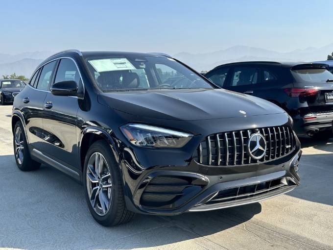 2025 Mercedes-Benz GLA AMG® GLA 35