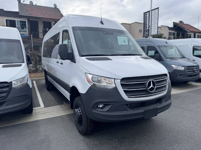 2024 Mercedes-Benz Sprinter Cargo Van Cargo 170 WB