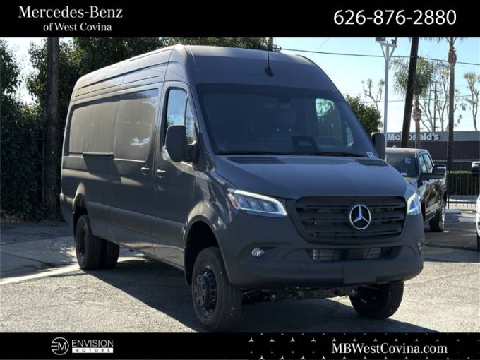 2025 Mercedes-Benz Sprinter Cargo Van Cargo 170 WB