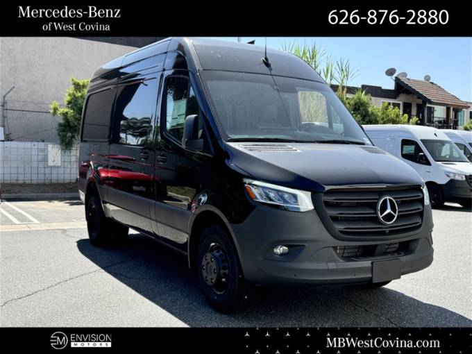 2024 Mercedes-Benz Sprinter Cargo Van Cargo 144 WB