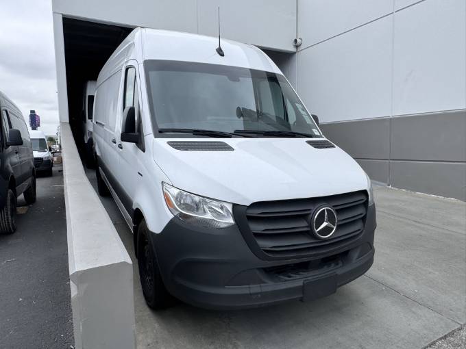 2024 Mercedes-Benz Esprinter Cargo Van Cargo 170 WB