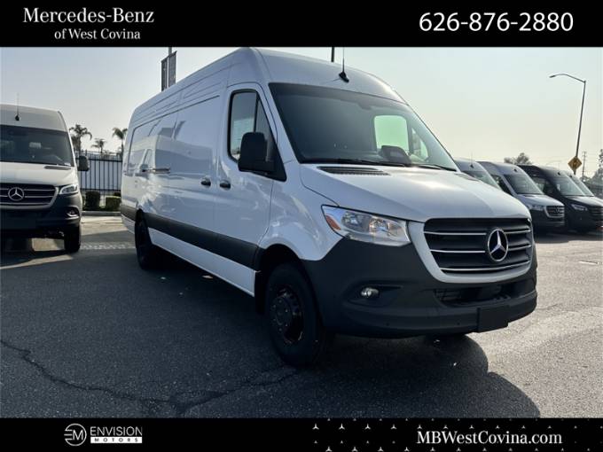 2025 Mercedes-Benz Sprinter Cargo Van Cargo 170 WB