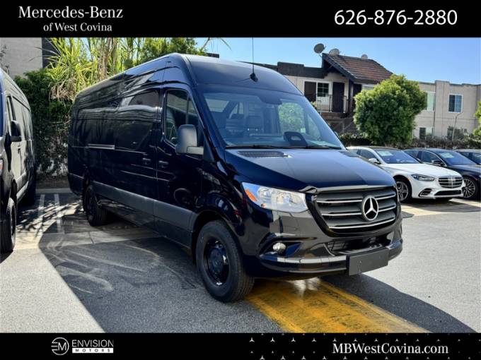 2025 Mercedes-Benz Sprinter Cargo Van Cargo 170 WB