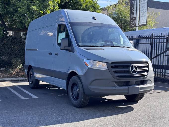 2025 Mercedes-Benz Sprinter Cargo Van Cargo 144 WB