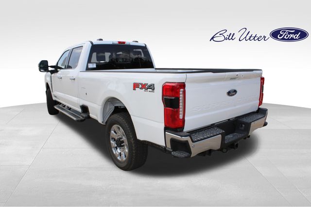 2025 Ford F-350 photo 5
