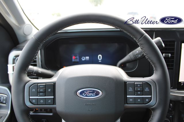2025 Ford F-350 photo 16