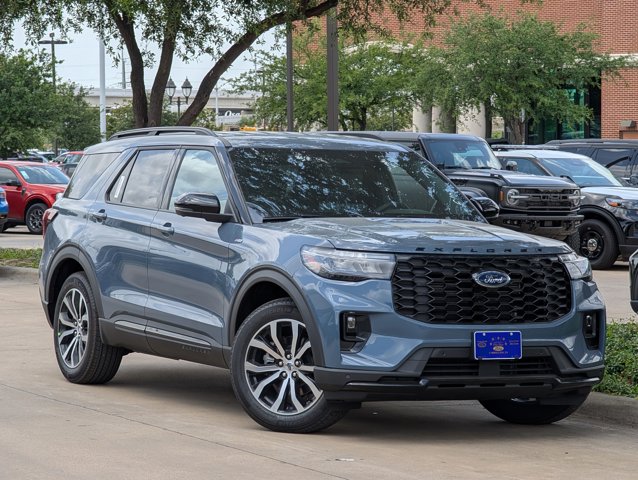 New 2025 Ford Explorer ST-Line