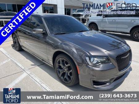 2023 Chrysler 300 Touring