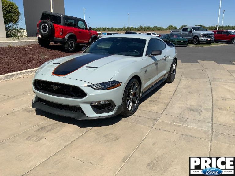 2022 Ford Mustang Mach 1